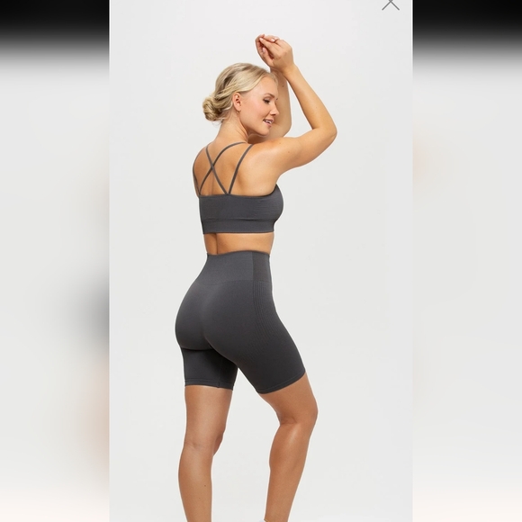 Womens Best Power Crop Top & Cycling Shorts - Picture 5 of 15